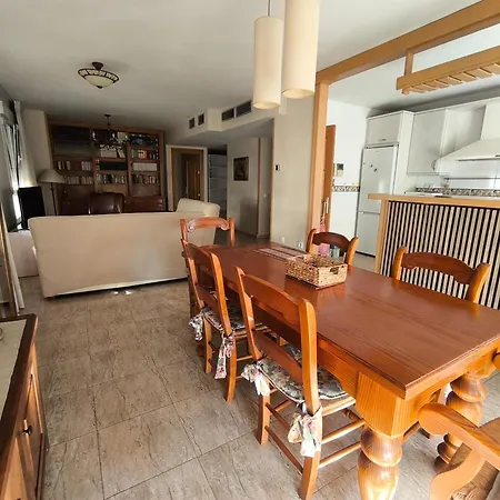 Bajo Con Terraza Junto Al Mar Apartment *